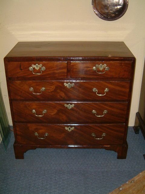 georgian mahogany chest of drawers c1750