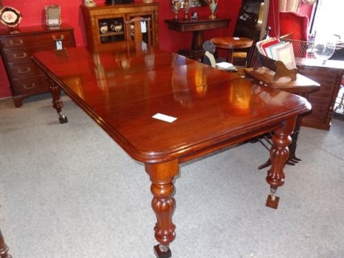 early victorian pull out extending mahogany dining table