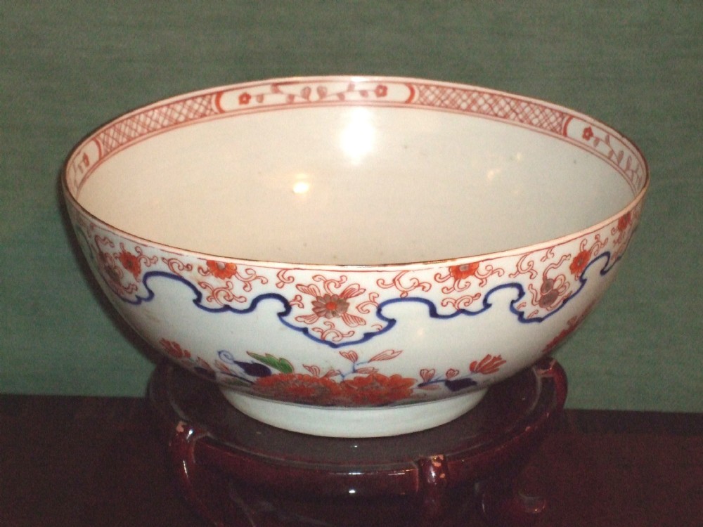 large 18thc porcelain chinese bowl