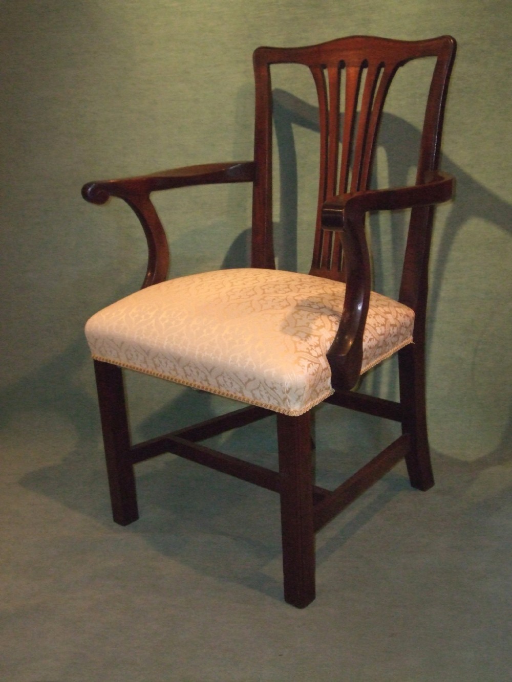 set of 12 georgian revival mahogany dining chairs c1940