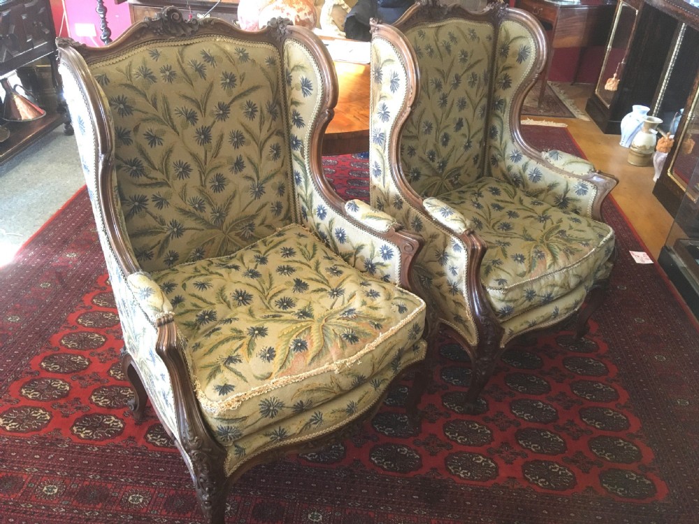 fine pair of french walnut chairs 19thc