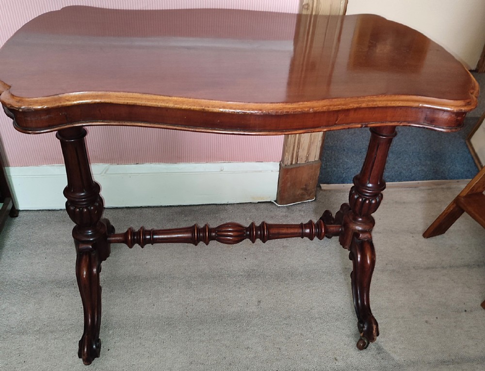 walnut centre table victorian